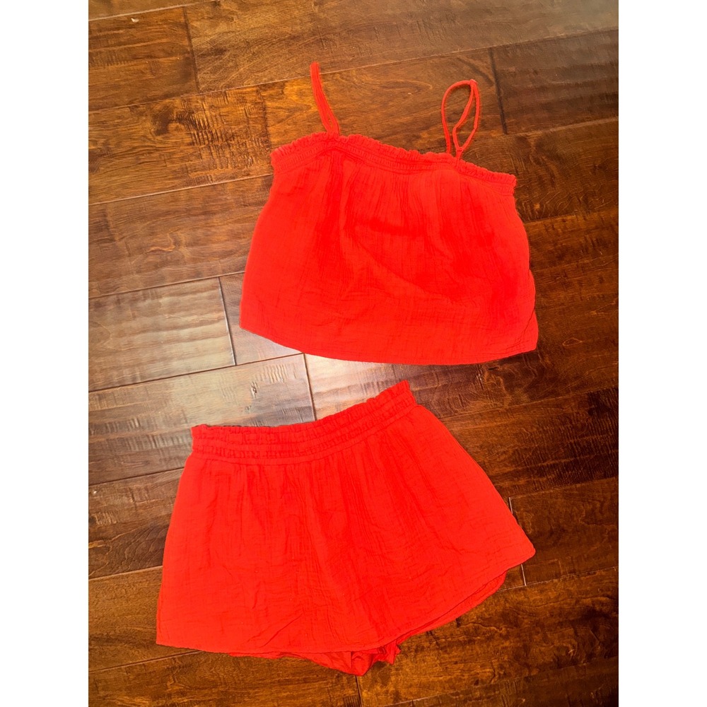 Old Navy Womens Red Crinkle Cami and Smocked Skort Two Piece Set Size M